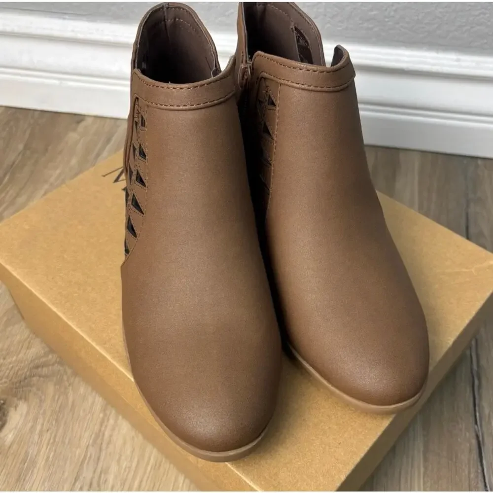 New Marco Republic Women's Brown Ankle Booties with Cutout Design - Western, 7.5